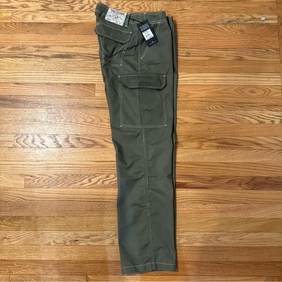 True Religion Cargo Pants Kalamata Green White Stitch Mens Size 32x32